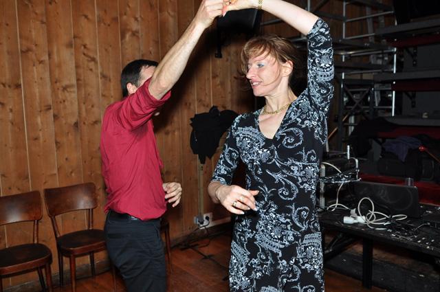 min 2012 11 11 station danse 251
